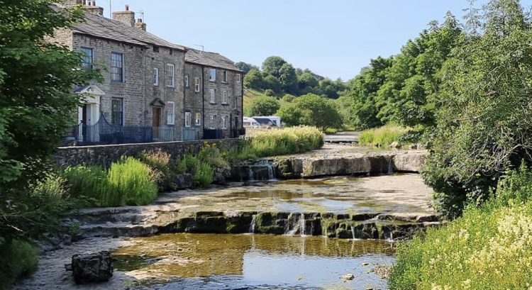 Ch.      Gayle , Hawes 